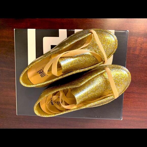 - Mini Melissa  Mel be Fashion cushioned insole  super comfy Sneaker size 3 new - Picture 5 of 16